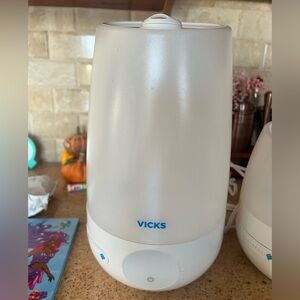 Vicks Humidifier